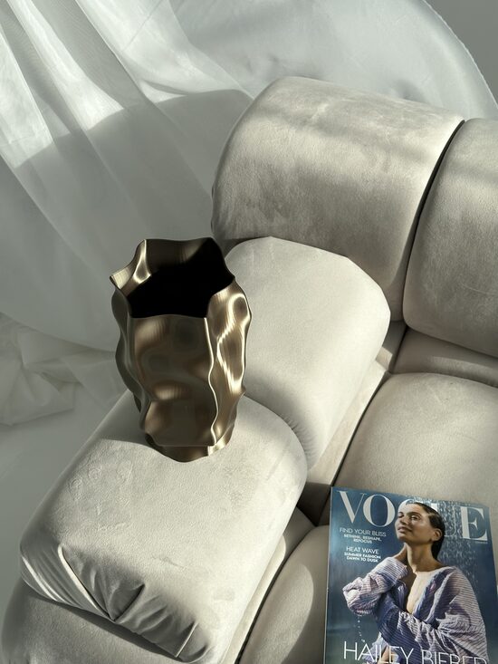 Flower vase "Abstract Cinnamon Bronze"
